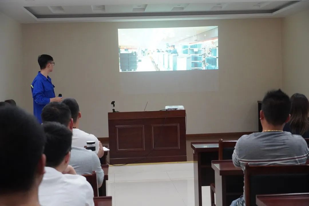 <a href=http://www.r1lxrhg.cn target=_blank class=infotextkey><a href=http://www.r1lxrhg.cn target=_blank class=infotextkey>雙良</a>環(huán)境</a>安全培訓(xùn)“拍了拍”你